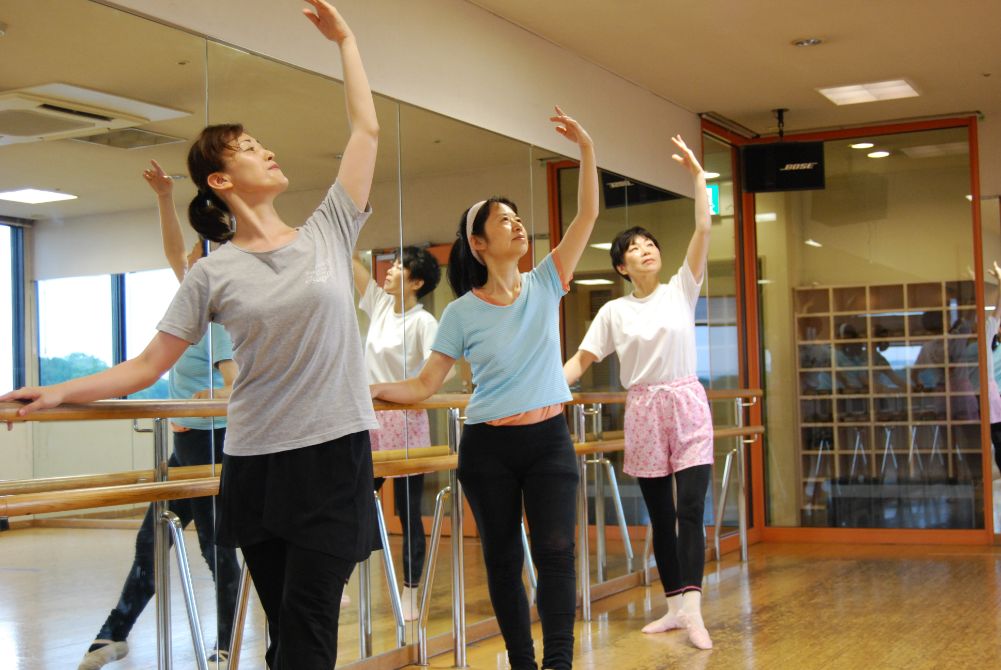 大人のための楽しいバレエ <フリーチケット10回> 001