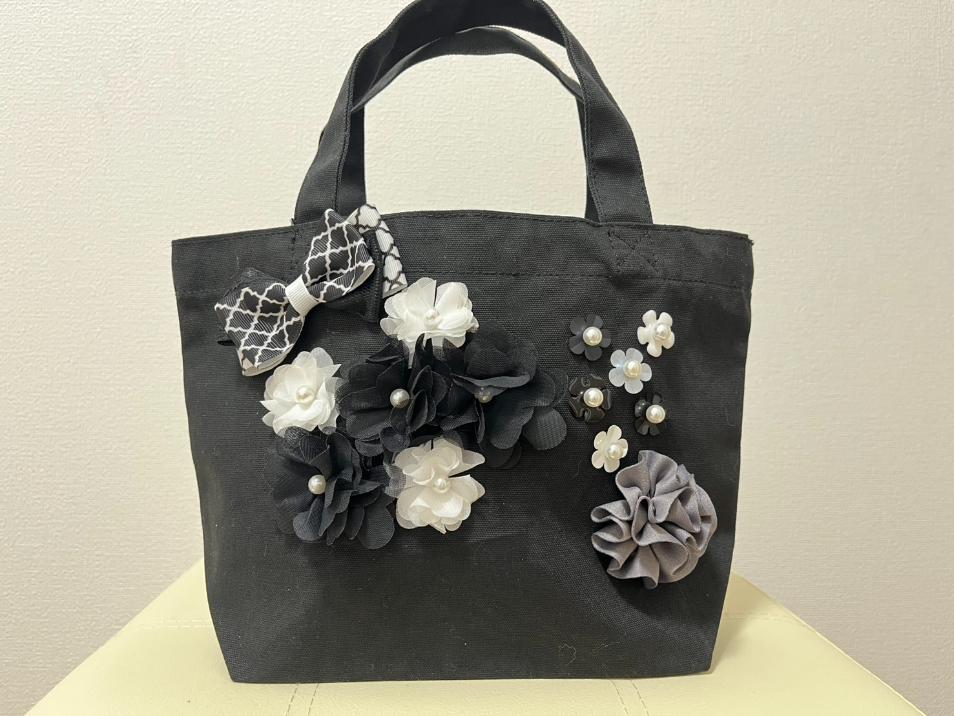 5/10リボンと3種のフラワーでバッグデコ 001