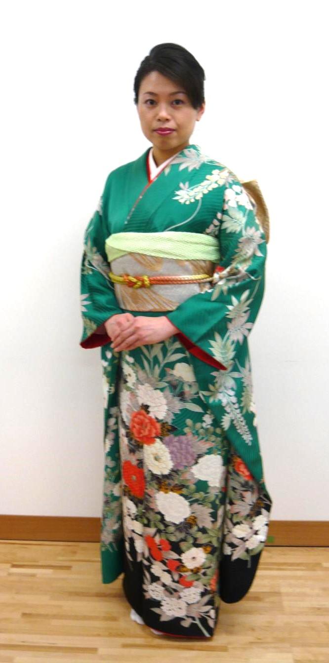 市田ひろみきもの着付＜研究科および復習科＞