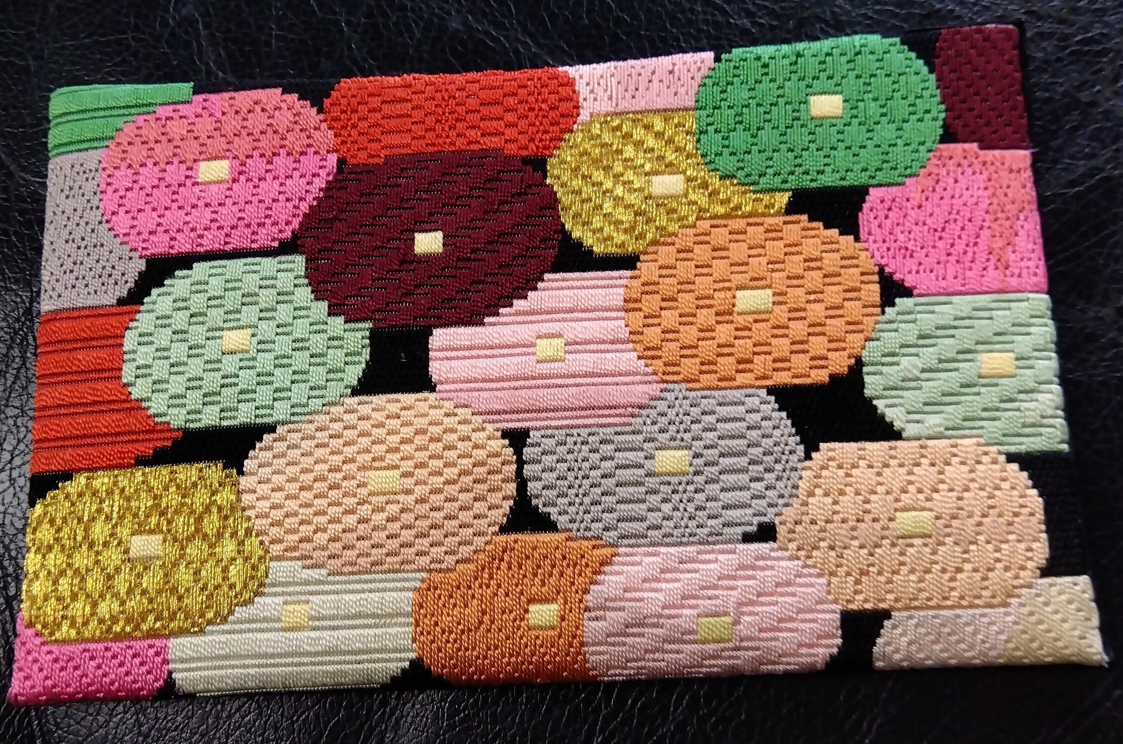 伝統手芸「絽刺し」