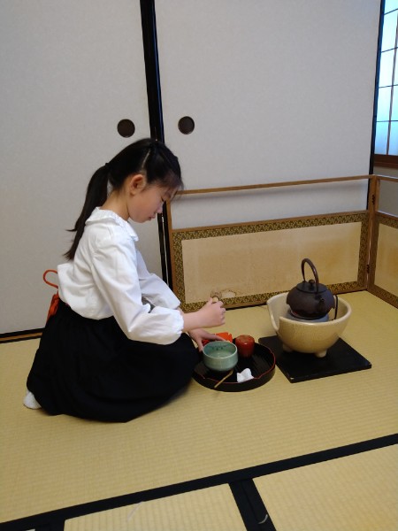 お茶の作法＜小学生～中学生＞