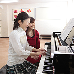 【カワイ】大人のピアノコース（ポピュラーピアノ、クラシックピアノ、６０歳からのピアノ、デイタイムピアノコース）